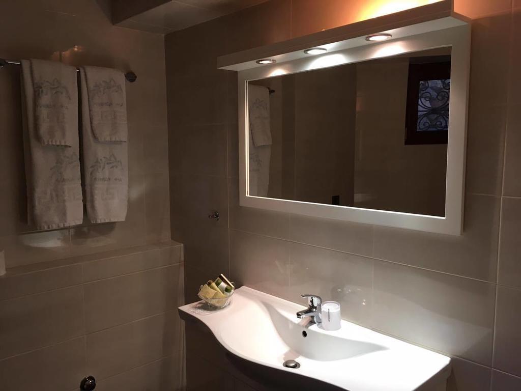 Ellinon Thea Arachova Hotel Buitenkant foto
