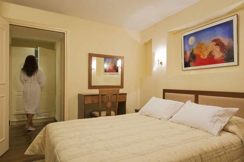 Ellinon Thea Arachova Hotel Buitenkant foto
